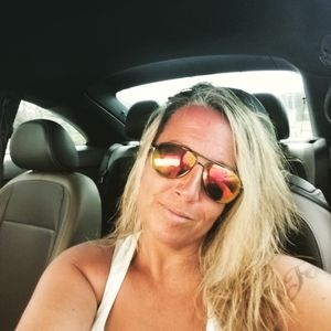 Meet your Posher, Cara